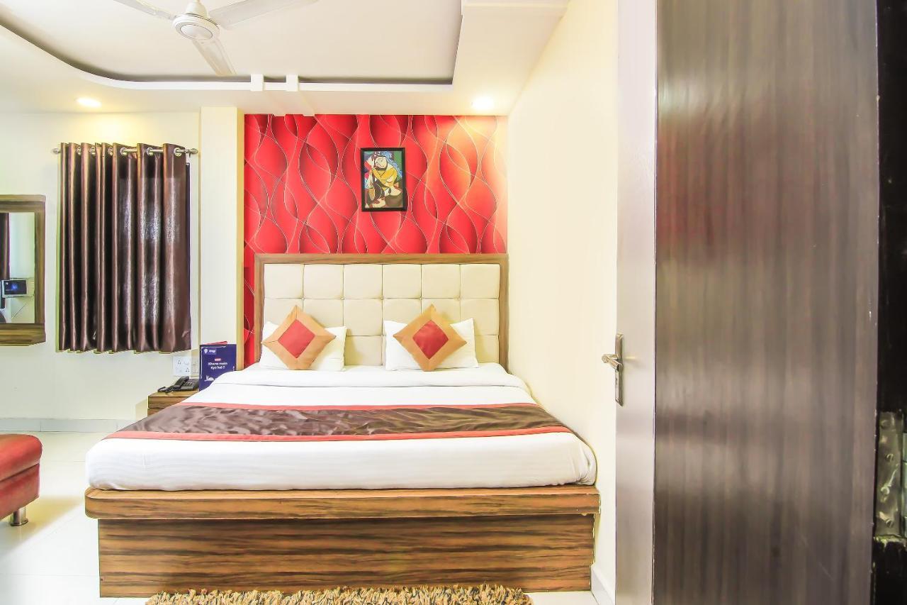 Oyo 8883 Hotel Comfort Zone Лакхнау Экстерьер фото