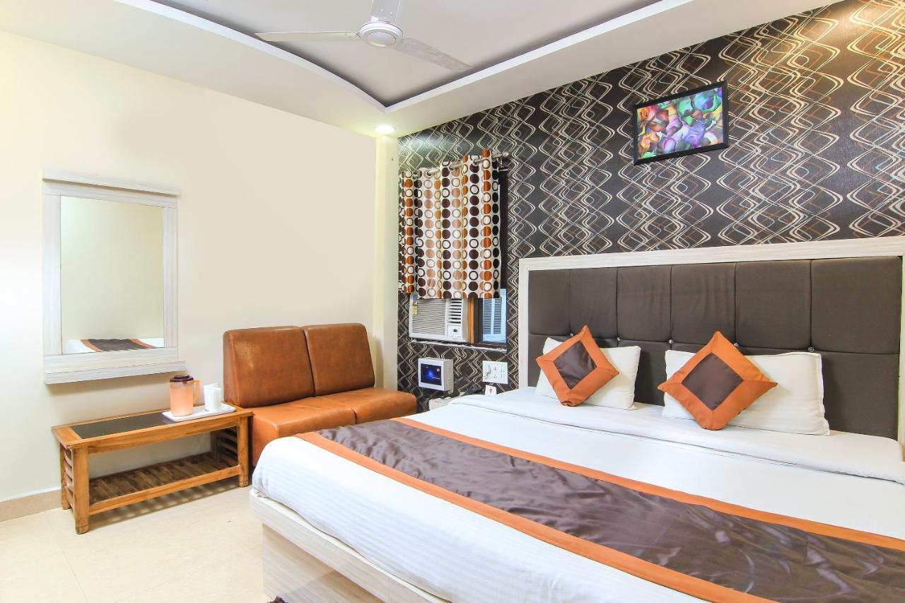 Oyo 8883 Hotel Comfort Zone Лакхнау Экстерьер фото